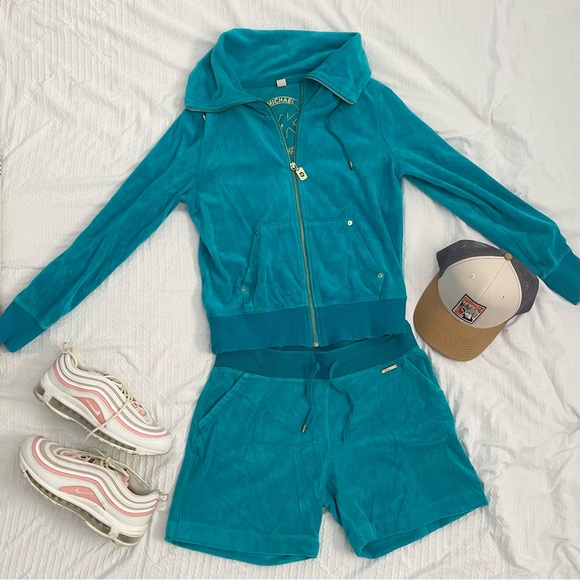 COPY - Woman’s Michael Kors Aqua Blue Velour Track Suit Zip Jacket & Shorts - Picture 1 of 3